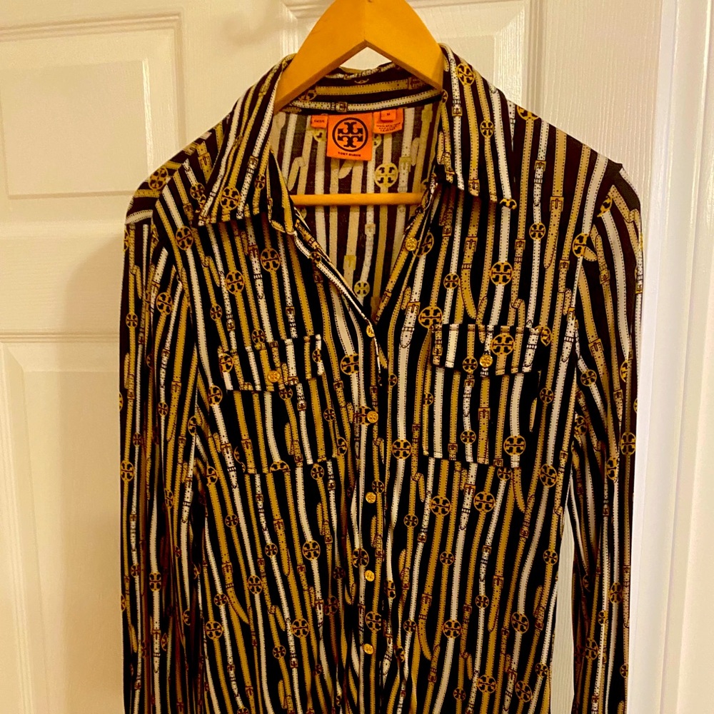 Classic versatile silk shirt